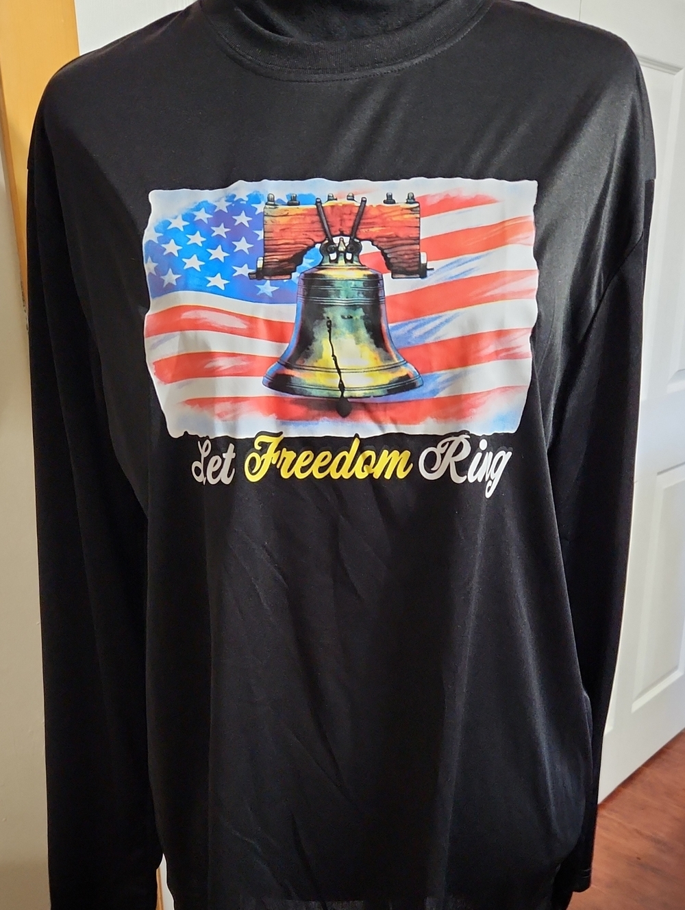 Women's Black Long-Sleeve 'Let Freedom Ring' Graphic Tee